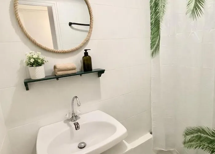 Grand Neuf, Lumineux Et Au Calme ! Equipe - * Ajaccio (Corsica)