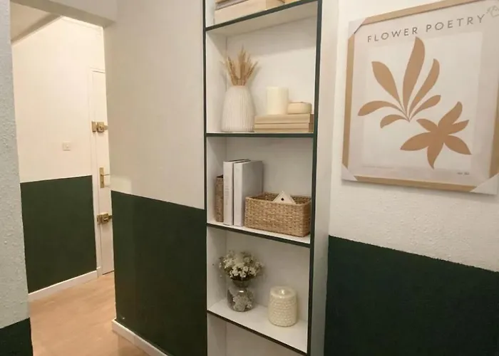 Grand Neuf, Lumineux Et Au Calme ! Equipe - * Ajaccio (Corsica)